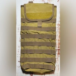 Condor Hydration Bladder Carrier Molle (Coyote Brown)
